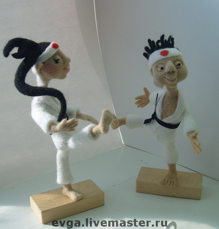 Валяная кукла, автор Евгения Быкова, магазин: http://www.livemaster.ru/evga