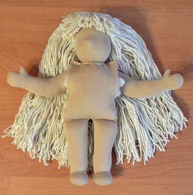 Набор для создания вальдорфской куклы в пришивном комбинезоне